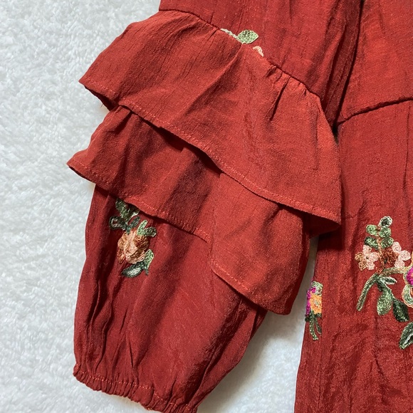 Olive Hill women’s medium floral dress with 3/4 ruffle sleeves - Picture 3 of 9